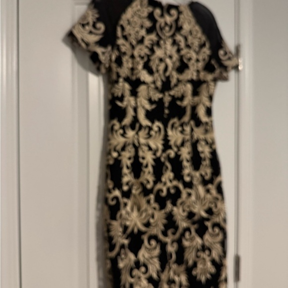 JAX Black Label Black and Cream Lace Sheath Mini Dress size 6 - Picture 2 of 5